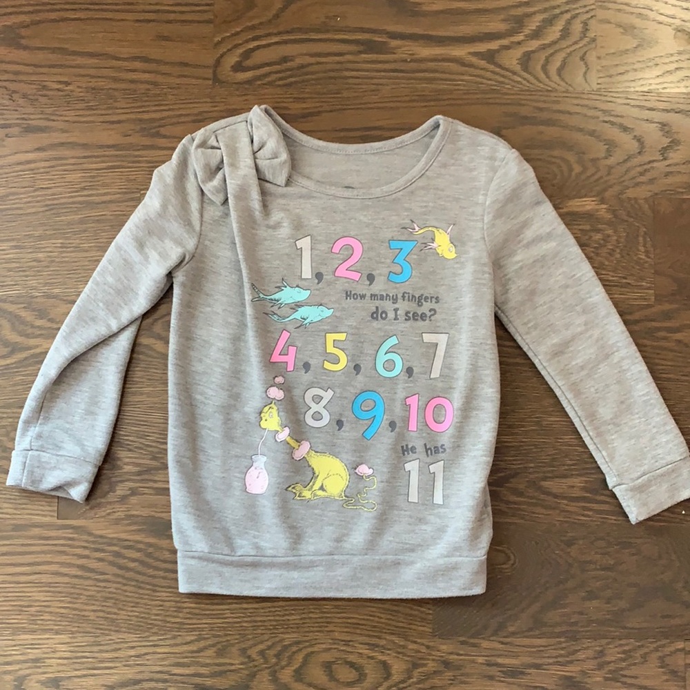 Dr. Seuss 4T long sleeve grey shirt